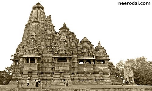 Kulam kaakkum kula dheivam